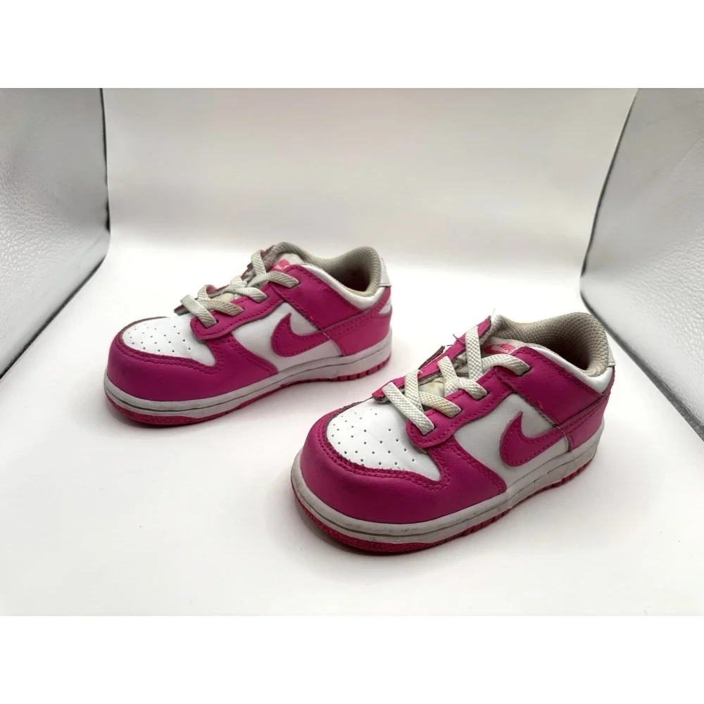 Nike Dunk Low size 8C Pink‎ and White Toddlers Babys
